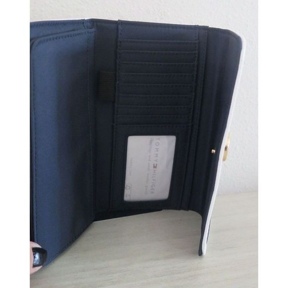 Tommy Hilfiger 69J0716 Red/White/Blue Colorblock Tri-Fold Checkbook Wallet $70 - Picture 6 of 8